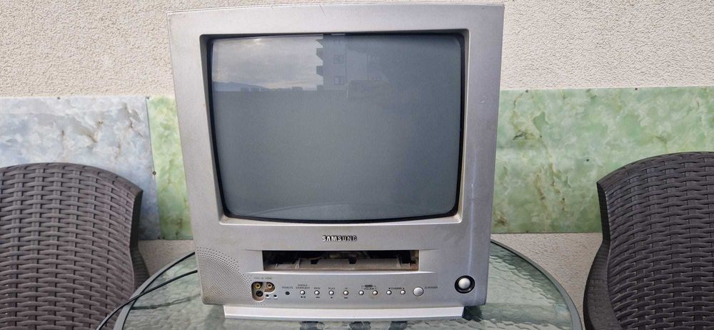Televizor cu video VHS incorporat marca SAMSUNG TF-14P1