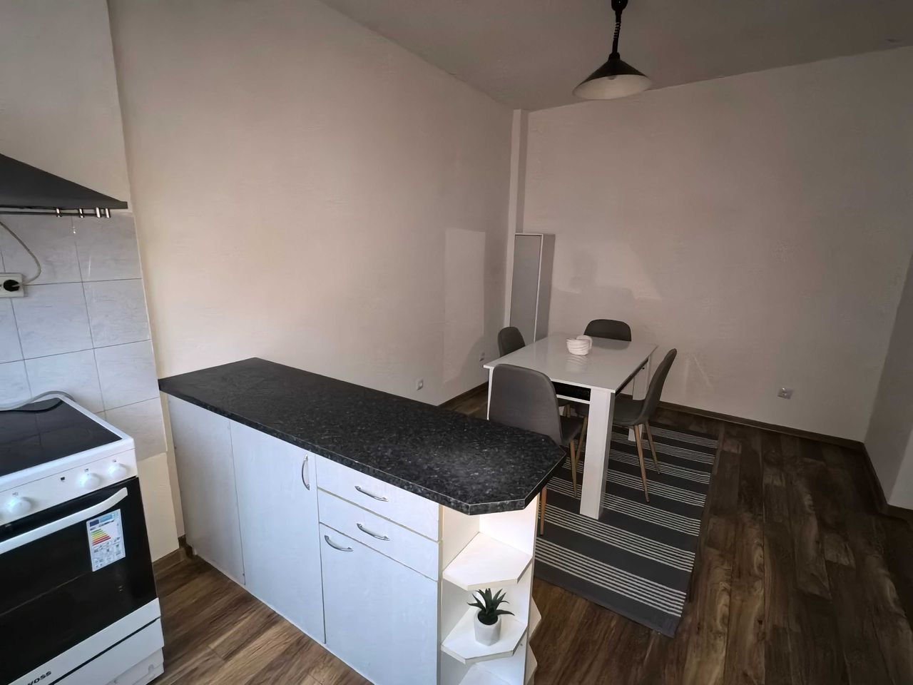 Дава се под наем Двустаен апартамент в Ямбол, Център - 65 кв.м за 255 € - Снимка #7