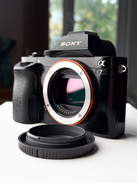 Пълноформатен фотоапарат Sony A7 (само тяло)