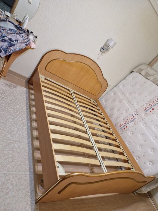 Кровать 170*200см в отличном состоянии