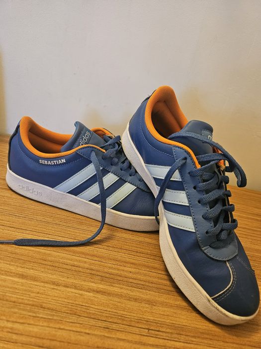 Adidasi  adidas ca noi