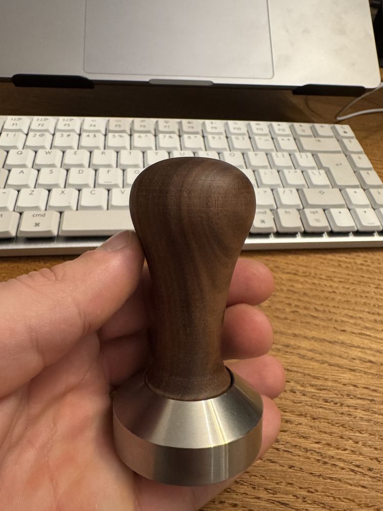 Tamper cu maner de lemn 51 mm espressor nou