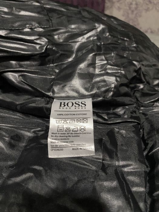 Geaca Hugo Boss perfecta pentru iarna