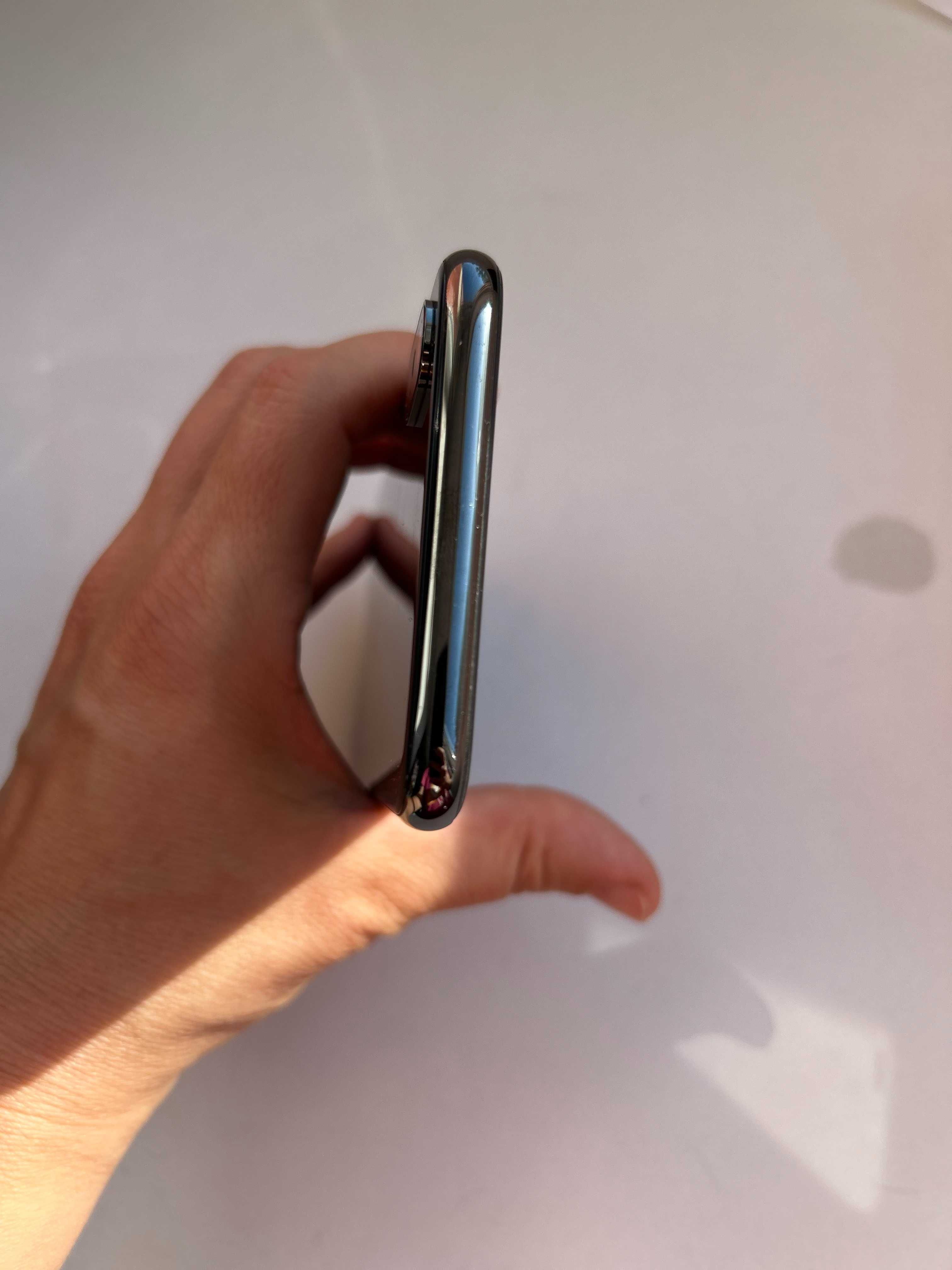 iPhone X / 10 64ГБ Space Gray -  като нов + аксесоари