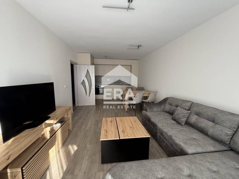 Двустаен новообзаведен апартамент под наем в центъра на град Варна