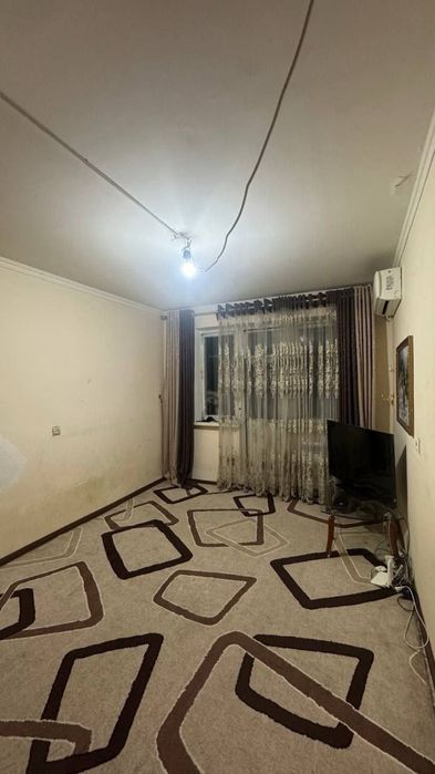 Чирчик шахри солнишкага йакин 1 хонали без маклер