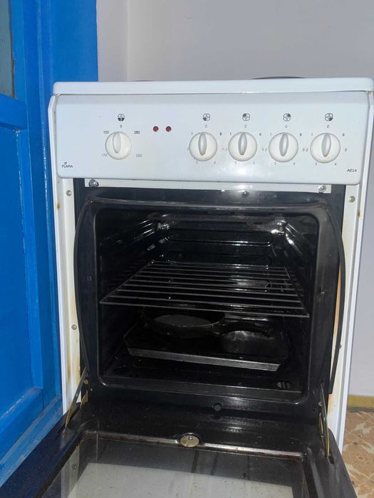 Продам электроплиту