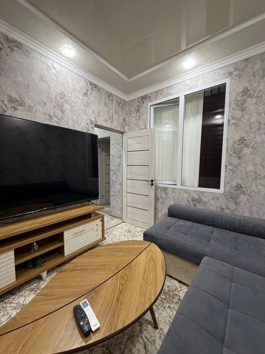 1 etaj manzil Vayeniy garadok