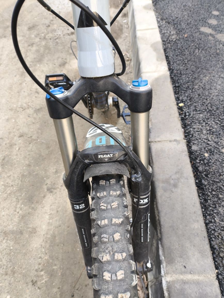 Bicicletă Canyon Nerve al
