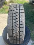 Vredestein Comtrac2+  225/75/16C