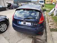 Vând Ford Fiesta