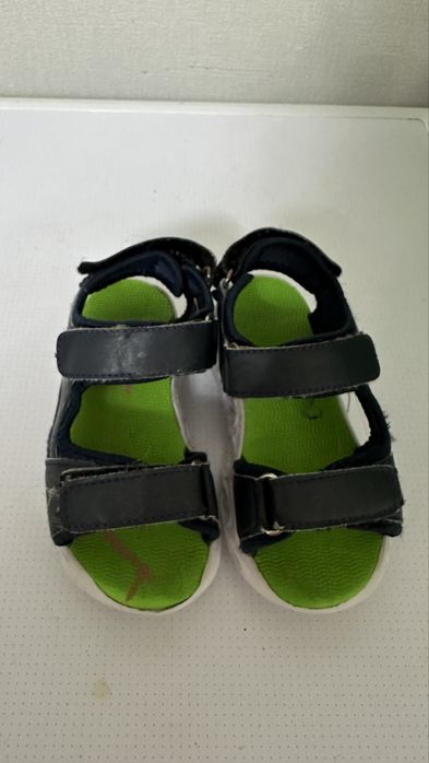 Сандалии на мальчика