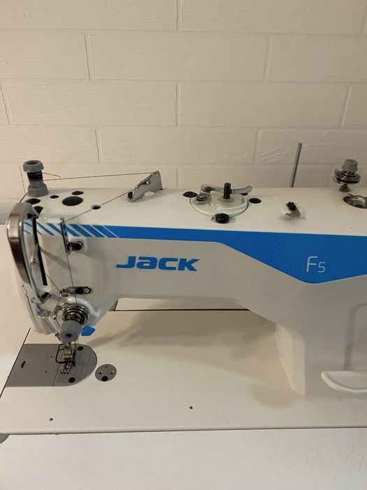 Швейная машинка jack f5