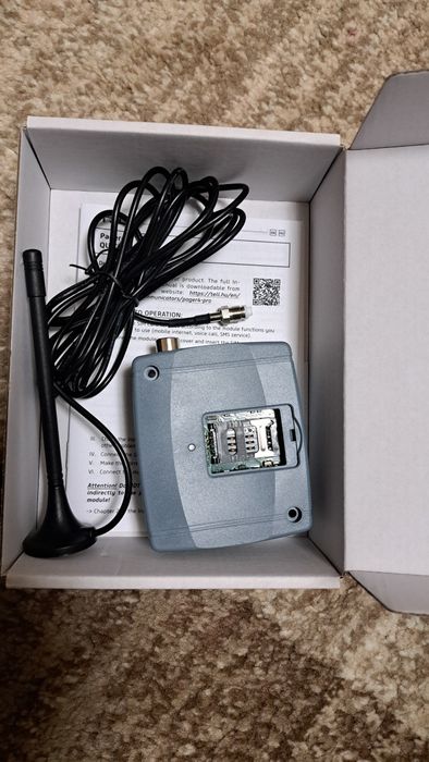Vând comunicator GSM model PAGER 4 3G,cu antena și cablu 1,5 m