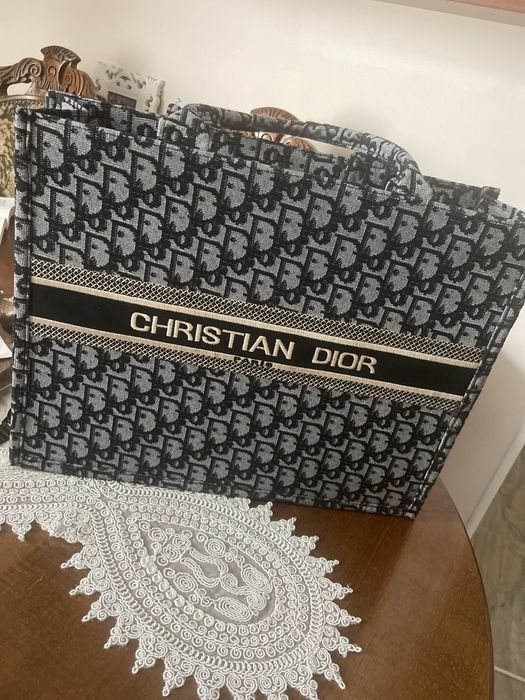 Geanta superba, Christian Dior