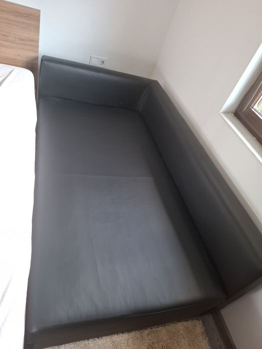 Canapea neagra living