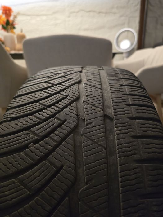 Michelin Pilot Alpin MO 235/45 R19 iarna