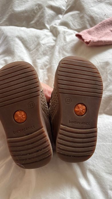 Ботуши Nike,обувки Biomechanics,Рок ля Mayoral