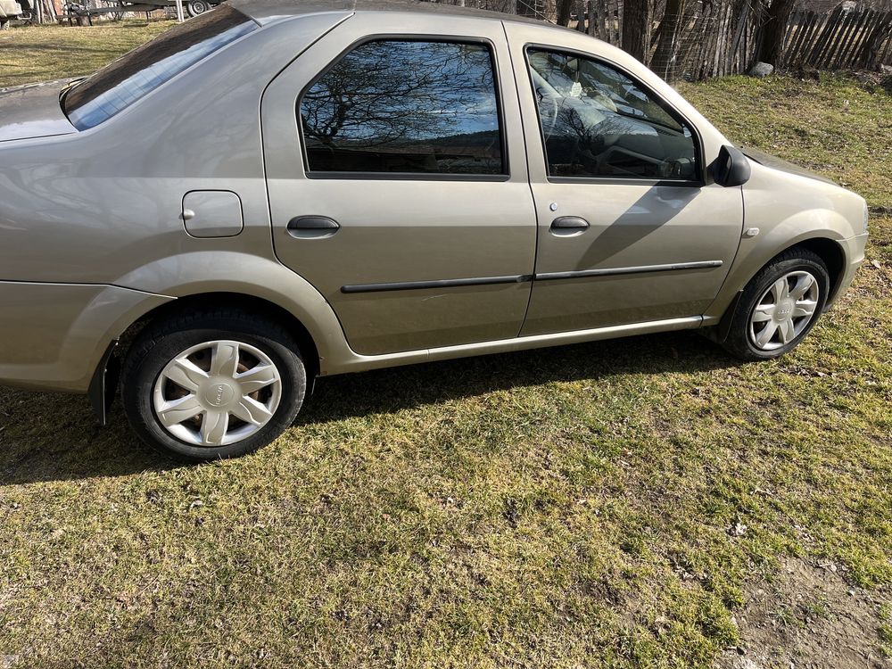 Vand Dacia logan