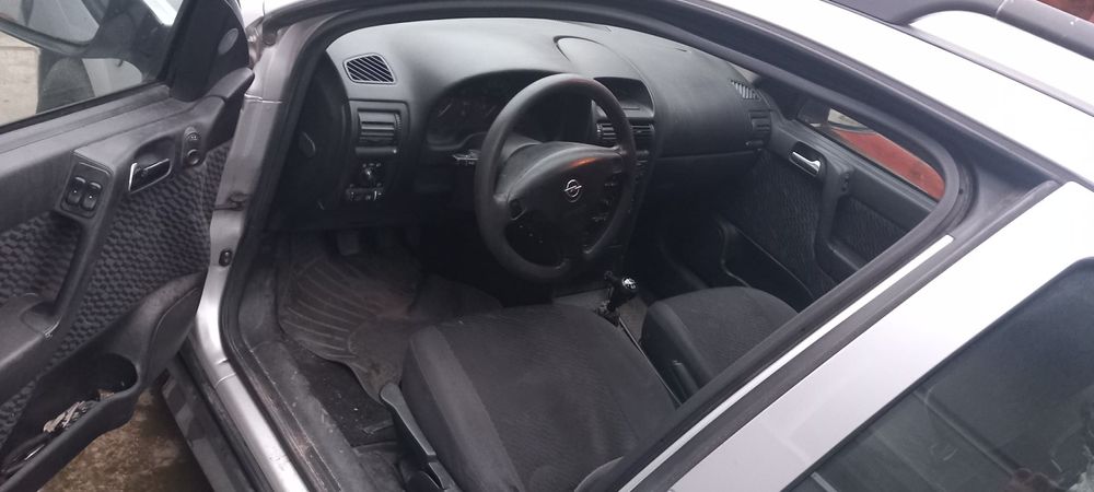 Opel astra g la dezmembrat