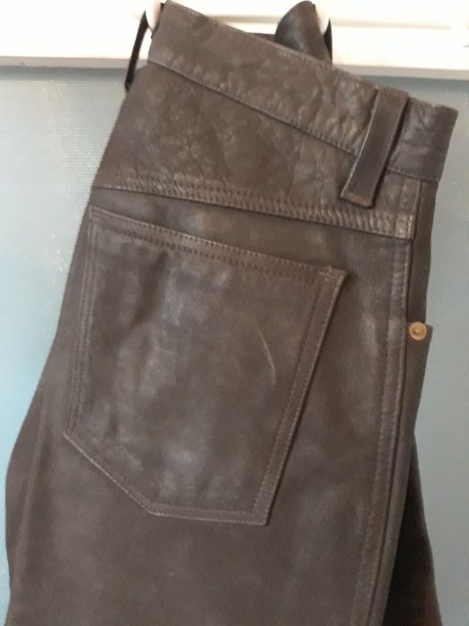 Pantaloni de motociclist