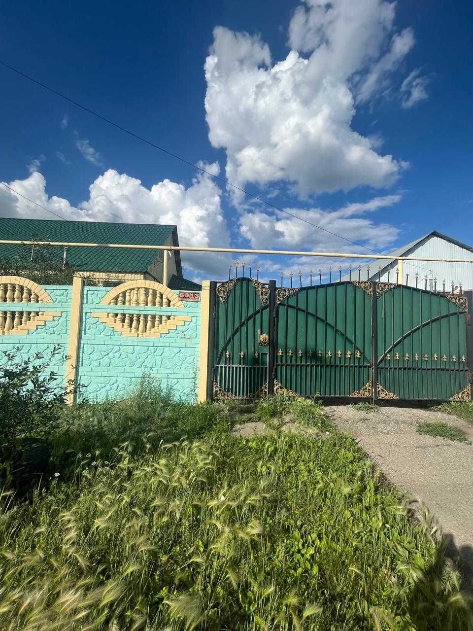 Продам благоустроенный дом в микрорайоне Северо-Западный.