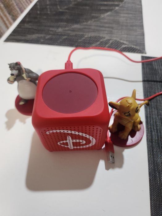 Дисни колонка с кабел