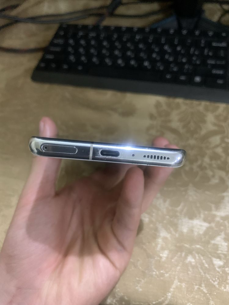 Mi 11 Ultra разбитый