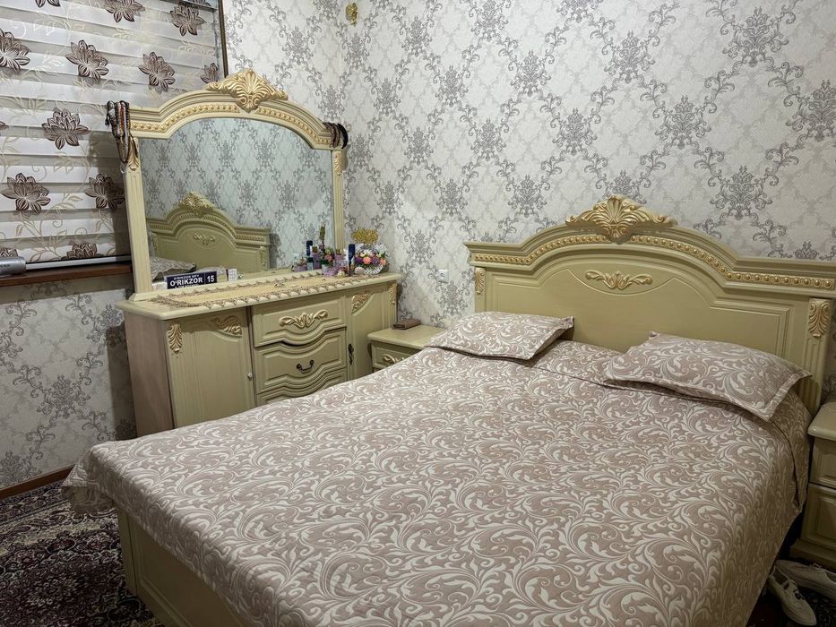 Тутзорда уй сотилади