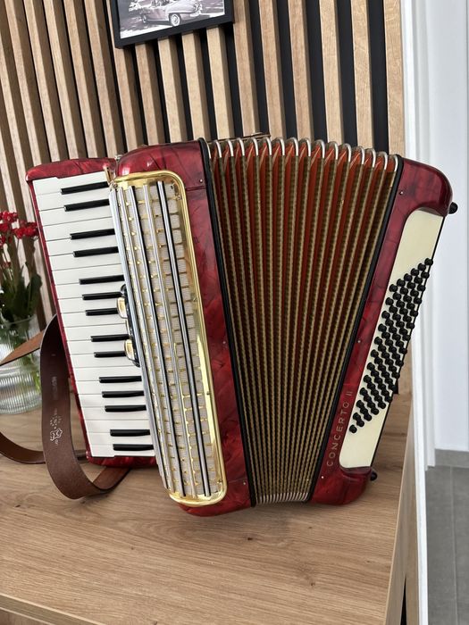 Acordeon Hohner Concerto 2 cu 72 de basi