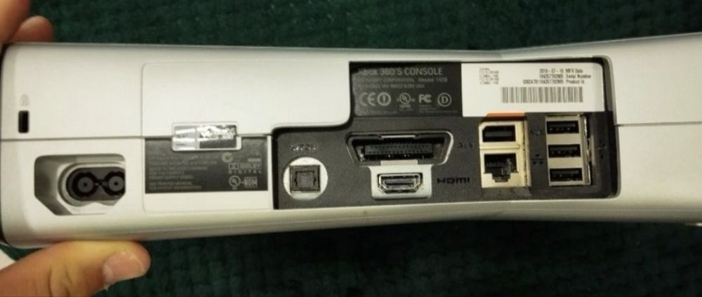 XBOX 360 slim Halo Edition