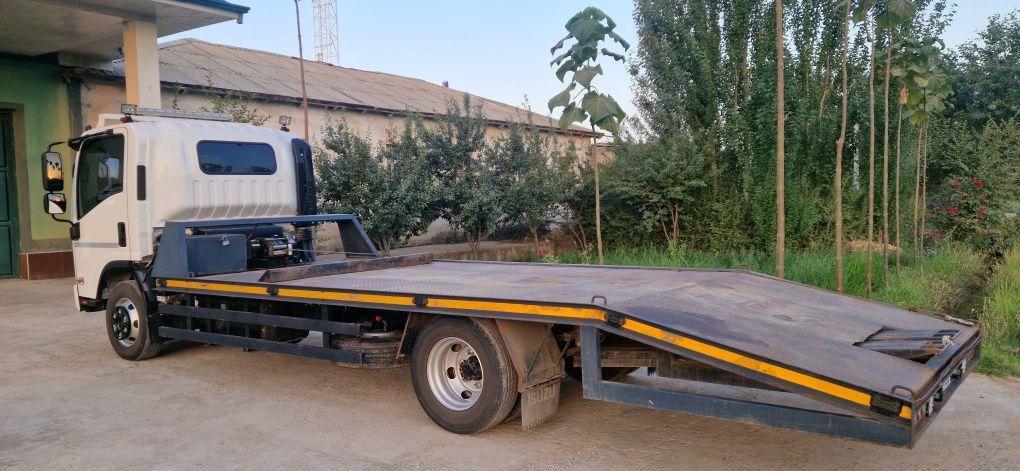 Isuzu evakuator+manipulyator