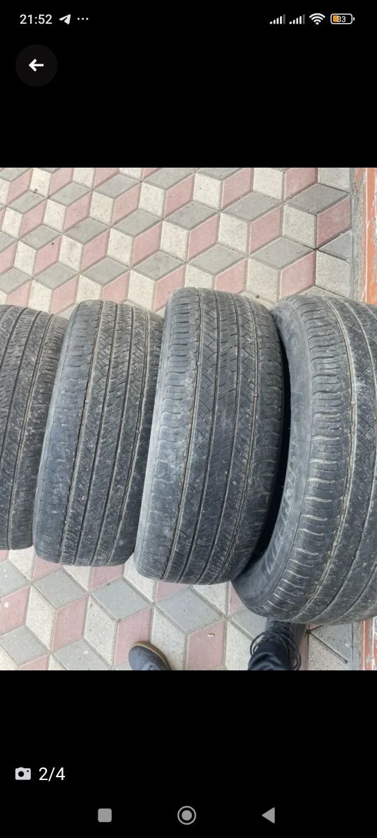 Продам шины комплект