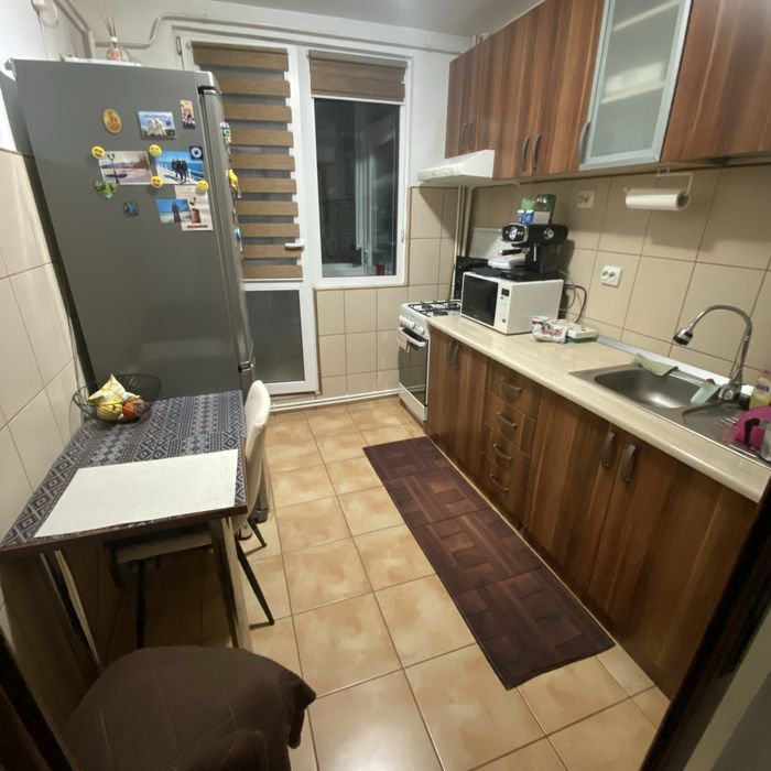 Vând apartament 2 camere proaspat renovat , parter , tiglina 1
