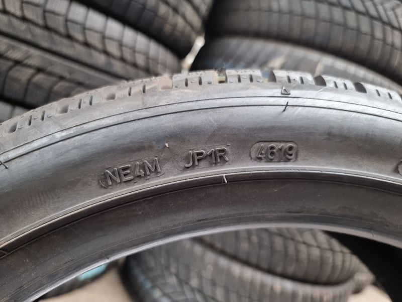 215/45/18 DUNLOP 4бр