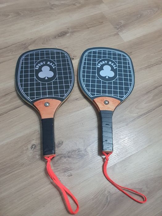 Rachete Yonex și Treton