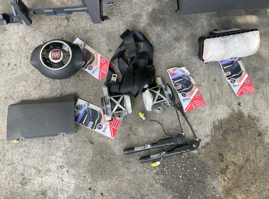 Fiat 500 - plansa de bord - set centuri de siguranta - kit airbag