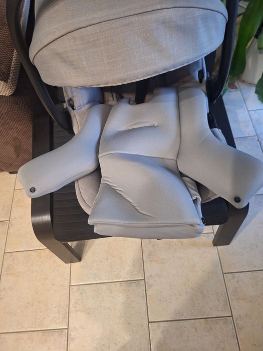 Столче за кола, кошница за бебе