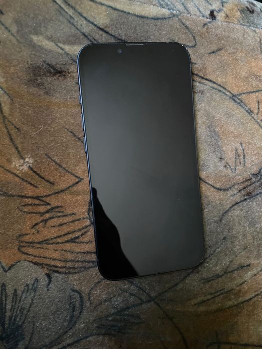 Iphone 13 ……………….