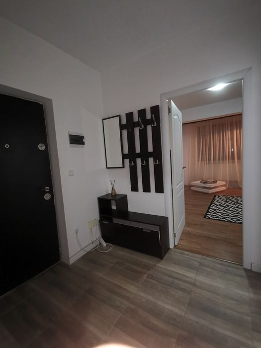 CUG, impecabil, 1 CD, 40 mp, 300 euro / lunar