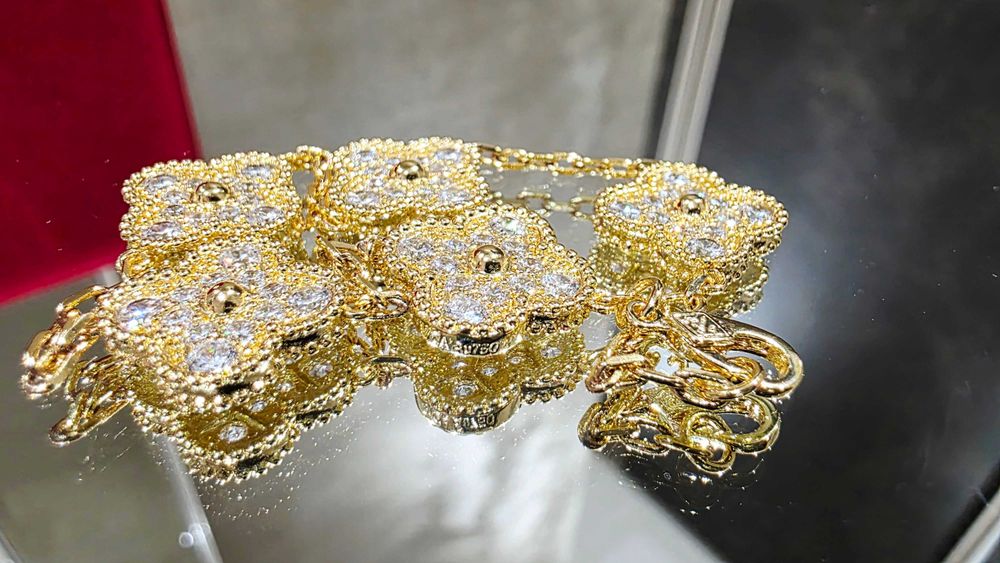 Van Cleef & Arpels VCA 5 Gold Diamond Vintage Alhambra Дамска Гривна