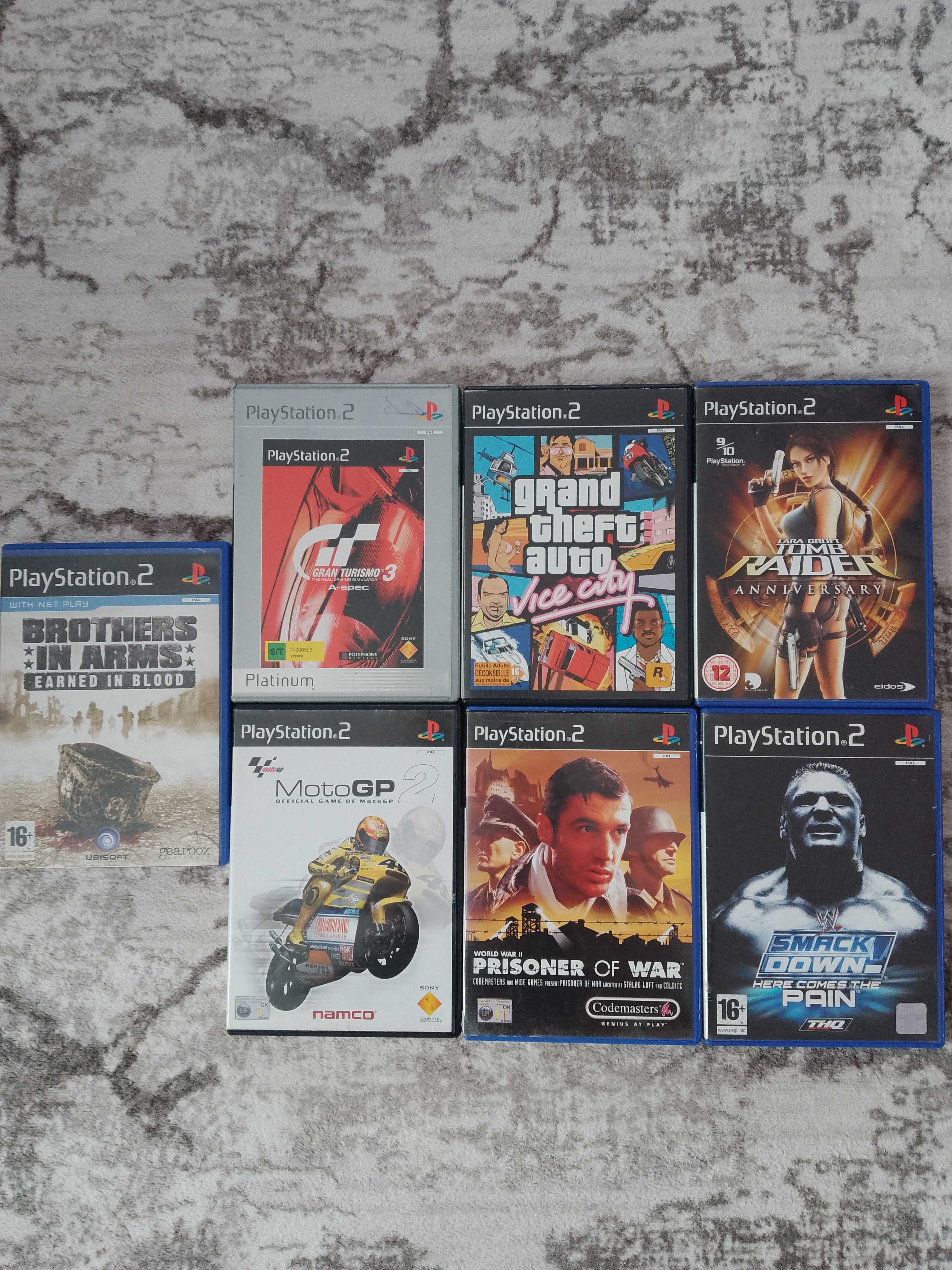 Плейстейшън 2 пълен комплект с два джойстика и игри