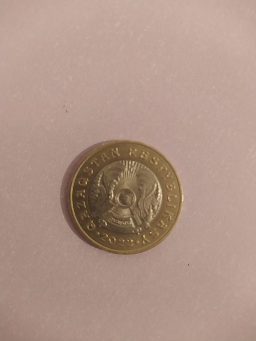Продаю монету 100тг