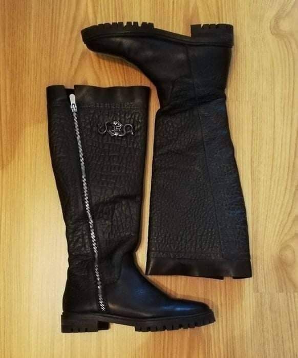 Продавам Ботуши и боти Естествена кожа