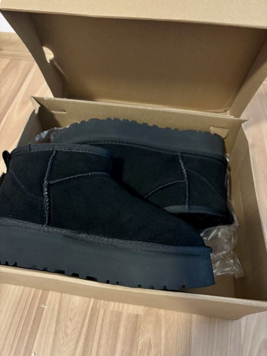 Cizme Ugg marimea 37