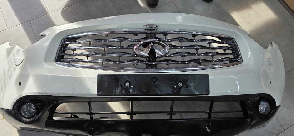 Предна броня за Infiniti FX30/35