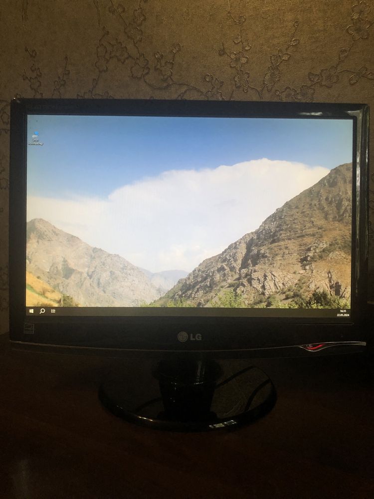 19” Монитор LG , Flatron W1954SE , TN , 1440x900