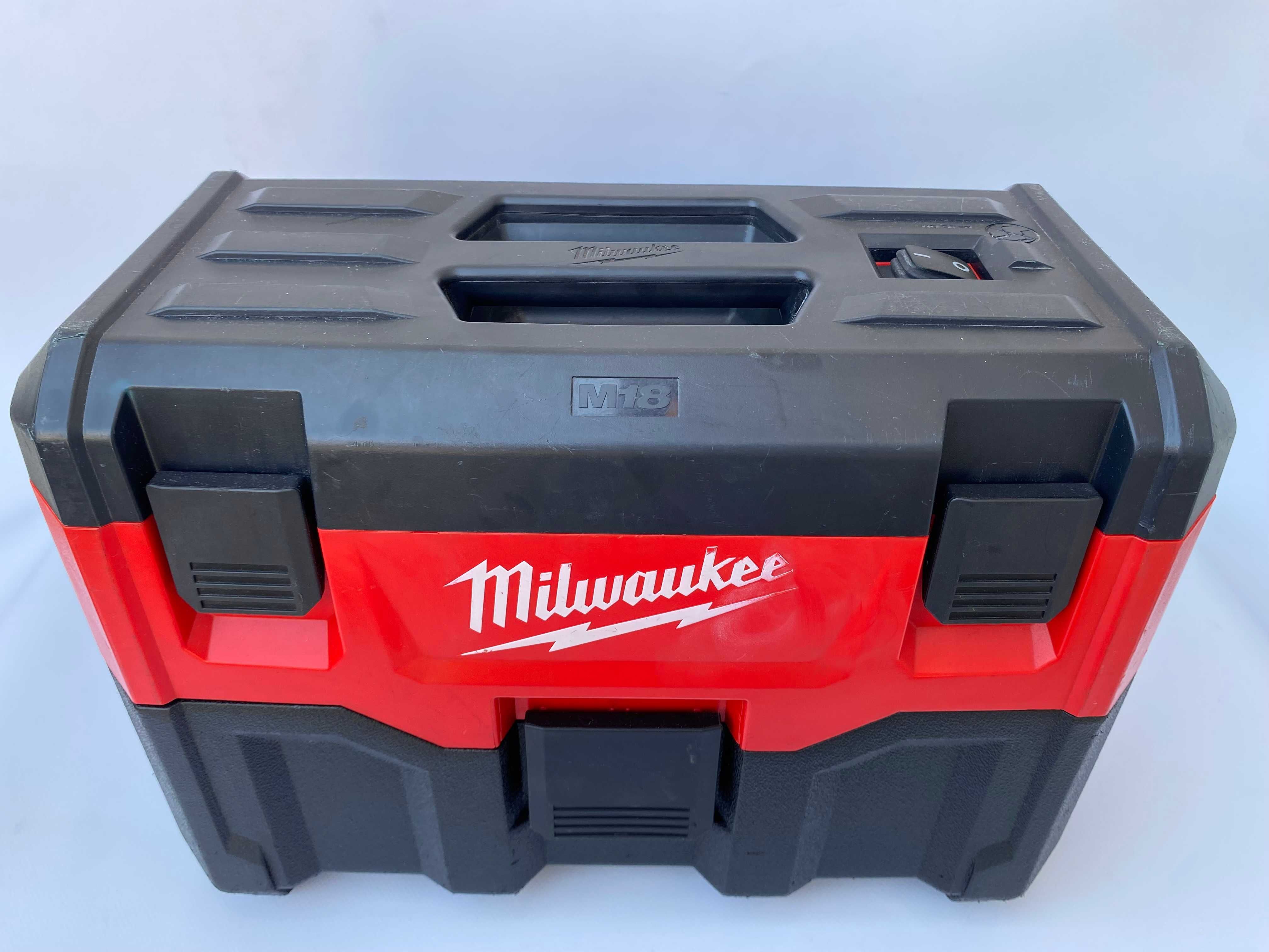MILWAKEE M 18 vc-2 Безкабелна прахосмукачка на батерии