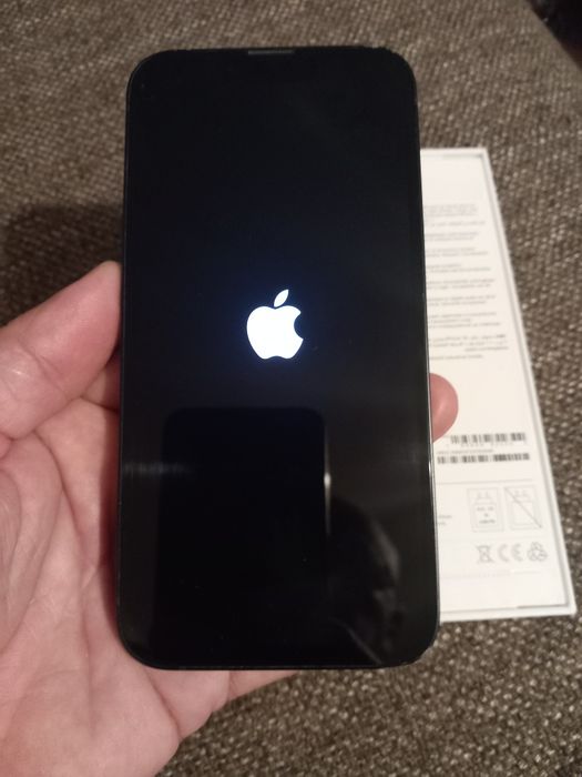 Vând iPhone 13 !