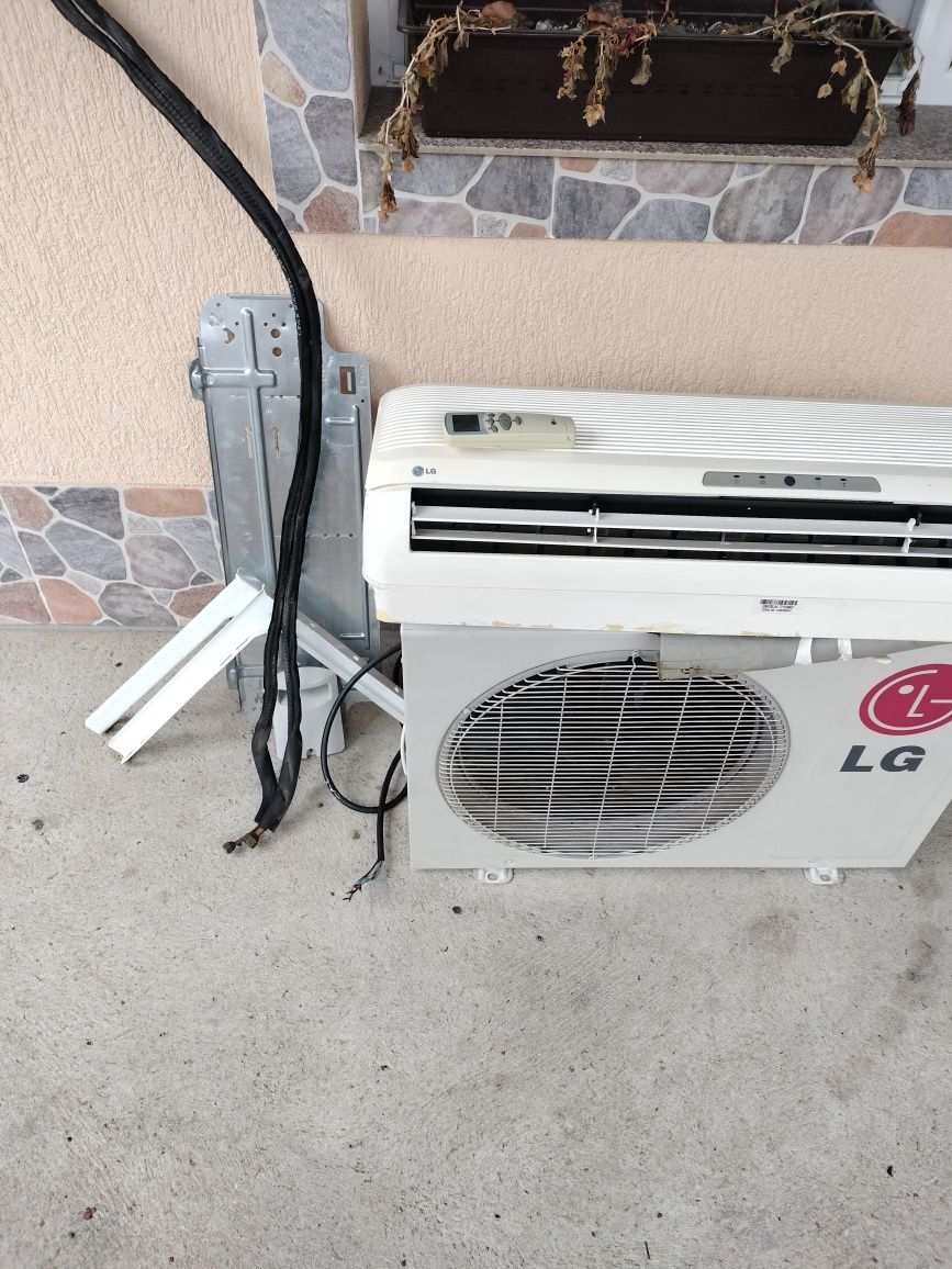 Aer condiționat LG 12000 Btu